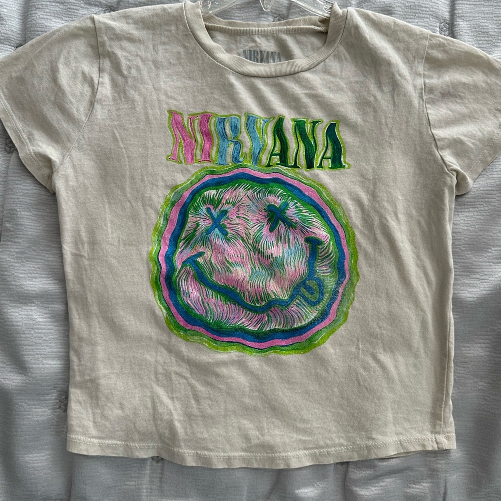 NIRVANA Urban Outfitters Cream Tee Size S EUC Like New